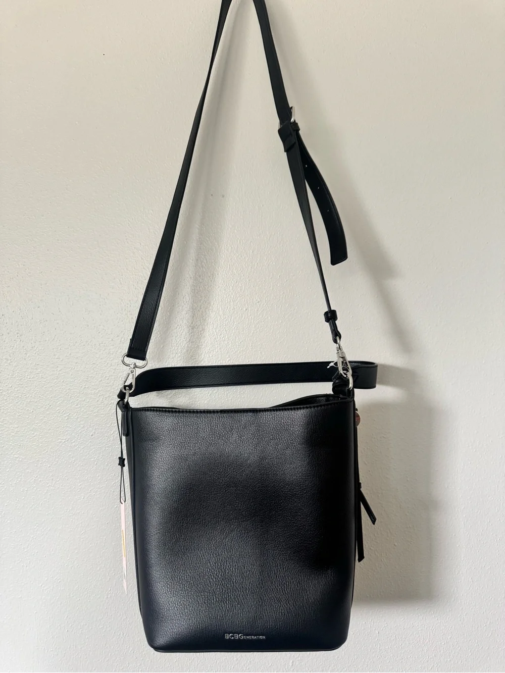 BCBGeneration Bucket Bag - Picture 3 of 6
